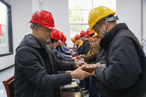 Inheriting Ingenuity, Empowering Innovation The Commendation Ceremony of the 2025 Chuangli Craftsman Cup Skills Competition of Shanghai Chuangli Group Comes to a Successful End(圖3)