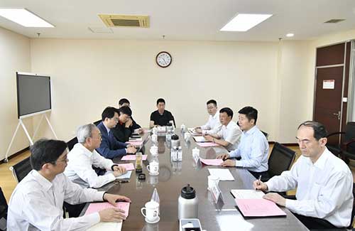 上海創力集團創始人石華輝一行赴冀中能源集團走訪交流(圖1) 上海創力集團創始人石華輝一行赴冀中能源集團走訪交流(圖1)