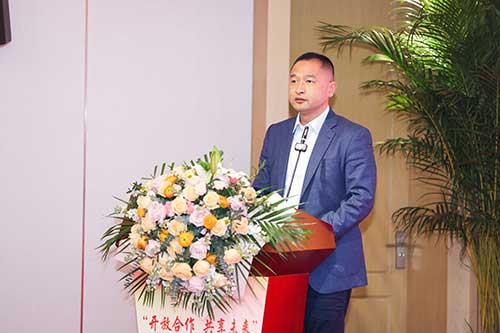 青浦區政府孫茂.jpg 青浦區政府孫茂.jpg