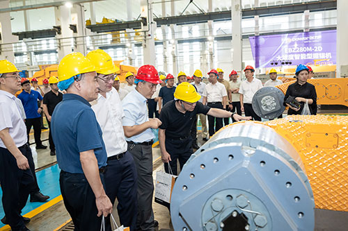 雙星耀煤海!創(chuàng)力集團(tuán)首發(fā)大坡度掘錨機(jī)與高速采煤機(jī)新產(chǎn)品發(fā)布會(huì)取得圓滿成功(圖8) 雙星耀煤海!創(chuàng)力集團(tuán)首發(fā)大坡度掘錨機(jī)與高速采煤機(jī)新產(chǎn)品發(fā)布會(huì)取得圓滿成功(圖8)