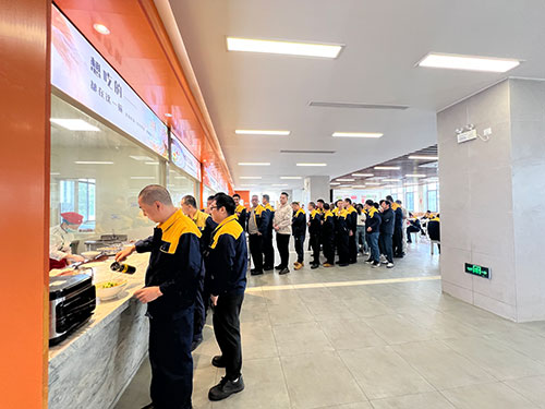 微信圖片_20251103143510_74_84.jpg 【喜迎食堂新篇章 共品舌尖幸福感】創力集團食堂運營模式升級暨開業活動取得圓滿成功(圖8)